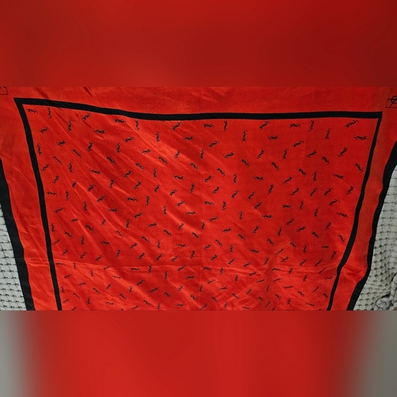 YVES SAINT LAURENT YSL Vintage Large Silk Scarf Signed Logo Red/Black.34" Square - Picture 4 of 11